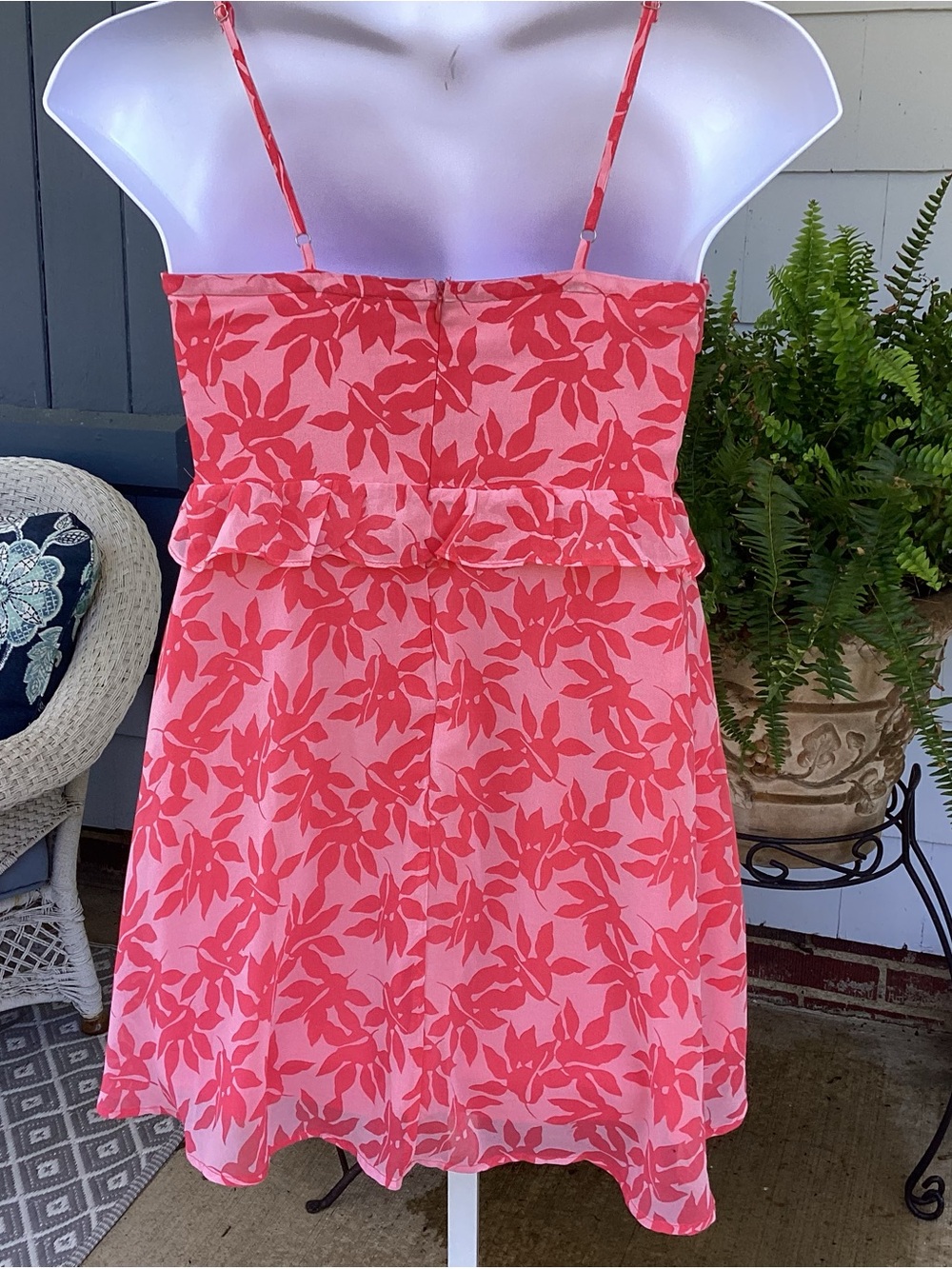 Francesca’s Miami Pink and Coral Floral Ruffle Slip Dress LNWOT Size L - Picture 10 of 15